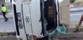 Aşırı alkollü sürücü önce refüje çarptı, ardından yola devrildi