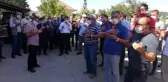 Anne ve 2 evladı toprağa verildi, Hindistan'da çalışan baba cenazede güçlükle ayakta durabildi
