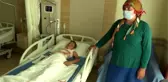 ERZURUM Yanan oğluna, hortumla müdahale etti