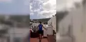Atletizm ve futbol tutkunu Mert'e babası antrenör, terasları antrenman sahası oldu