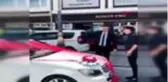 Yılmaz Morgül, önünü kestiği gelin aracından indirdiği çiftle oynadı