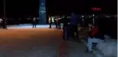 Vali Yavuz'dan deprem anmasında 'koronavirüs' uyarısı