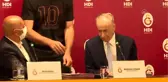 Galatasaray, erkek voleybol takımı için imza töreni düzenledi