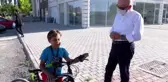 Bisiklet sürmek için asfalt yol isteyen çocuğun talebi yerine getirildi