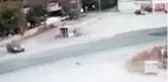 Önünü kestiği otomobilin sürücüsünü kalbinden bıçakladı