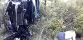 Trafik kazasında hurdaya dönen araçtan fırlayan kadın, hayatını kaybetti