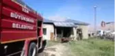 Son dakika haber! Gürpınar'da bir ev yangın sonucu kullanılamaz hale geldi