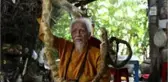 Vietnamlı adamın 80 yıldır yıkamadığı saçları 5 metreyi aştı