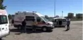 Hafif ticari araç ile otomobil çarpıştı: 3 yaralı