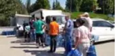 Vatandaş su kuyruğunda