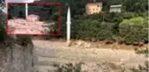 Dere kenarında tek başına kalmış minare ilginç görüntü oluşturdu