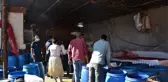 Sosyal medyada dans ederek salça yapılan işyerine baskın