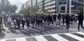 ABD'de 'dizinizi boynumuzdan çekin' temalı protesto