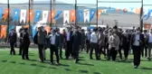 AK Parti ilçe kongresi pandemi nedeniyle halı sahada yapıldı