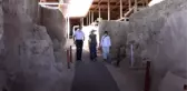 Arslantepe Höyüğü'nde kolye ve cam bilezikler bulundu