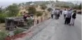 Traktörün devrilmesi sonucu 3 kişi yaralandı