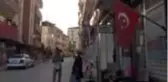 Muhtardan mahalleliye ücretsiz maske
