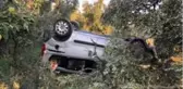 Takla atan araçta aynı aileden 5 kişi yaralandı