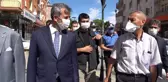 Korona denetiminde vali 'maske' dedi, vatandaş 'üzüm'