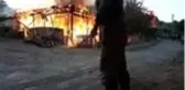 Evleri gözlerinin önünde küle döndü
