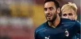 Milli futbolcu Hakan Çalhanoğlu, Milan'da sezonun ilk maçının en iyisi seçildi