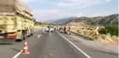 Son dakika haberi... Hafif ticari araç tıra çarptı: 7 yaralı