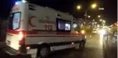 Direksiyon hakimiyetini kaybeden ambulans sürücü kaza yaptı: 3 yaralı