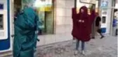 Son dakika haber: Genç tiyatrocular Kovid-19 tedbirlerine tiyatro oyunuyla dikkati çekti