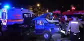 Adana'da otomobil ile midibüs çarpıştı: 2 ölü, 4 yaralı