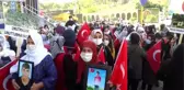 Terör mağduru aileler HDP il binası önünde eylem yaptı