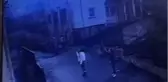 12 yaşındaki kız öğrenci 3. katın penceresinden atladı! O anlar kamerada