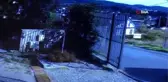 Son dakika haber... Sarıyer'de aracın köpeği ezdiği anlar kamerada