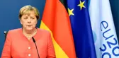 Merkel: AB ile Türkiye aralık ayında vize serbestisi konusunu görüşecek