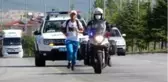 Akın Yeniceli, sokak hayvanları için 34 km koştu