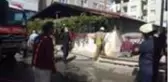 Ataşehir'de yanan evde mahsur kalan anne ve 2 çocuğunu vatandaşlar kurtardı