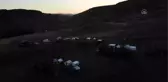 Yılın yarısını yaylada geçiren göçerlerin zorlu hayatı