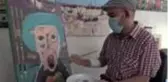 İşitme ve konuşma engelli böbrek hastası ressam hayata çizerek gülümsüyor