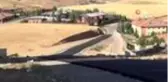 Siirt Valisi Hacıbektaşoğlu, asfaltlanan yol çalışmasını 3 kilometre yürüyerek denetledi