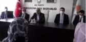 Ulaştırma ve Altyapı Bakanı Karaismailoğlu, Yüksekova'da esnafı ziyaret etti