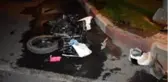 Otomobille çarpışan motosiklet hurdaya döndü: 1 yaralı