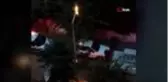 Edremit'te sokak lambasının alev alev yanması böyle görüntülendi