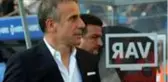 Trabzonspor'un Eddie Newton'ı gönderip, Fenerbahçe maçına Abdullah Avcı'yla çıkacağı iddia edildi