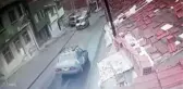 Belediye otobüsü evlere çarptı: 6 yaralı
