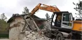 Bursa'da kaçak lüks villa yıkıldı