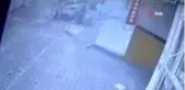 Çay içerken başına beton parçaları yağdı