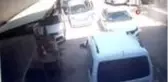 Kafası kopan oksijen tüpleri dükkanlara fırladı...O anlar kamerada