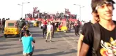 Iraklılar, 25 Ekim gösterilerinin birinci yılında Tahrir Meydanı'nda