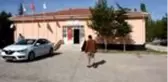 Turşu fabrikasına dönüştürülen atıl ilkokul binası kadınlara iş kapısı oldu