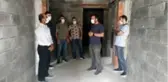 Mardin esnafından örnek davranış...Evleri küle dönen aileye yeni bir ev yaptılar