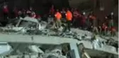 İzmir'de 9 binada arama kurtarma çalışmaları devam ediyor